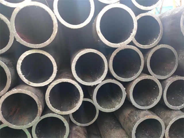 普洱10#结构用无缝钢管